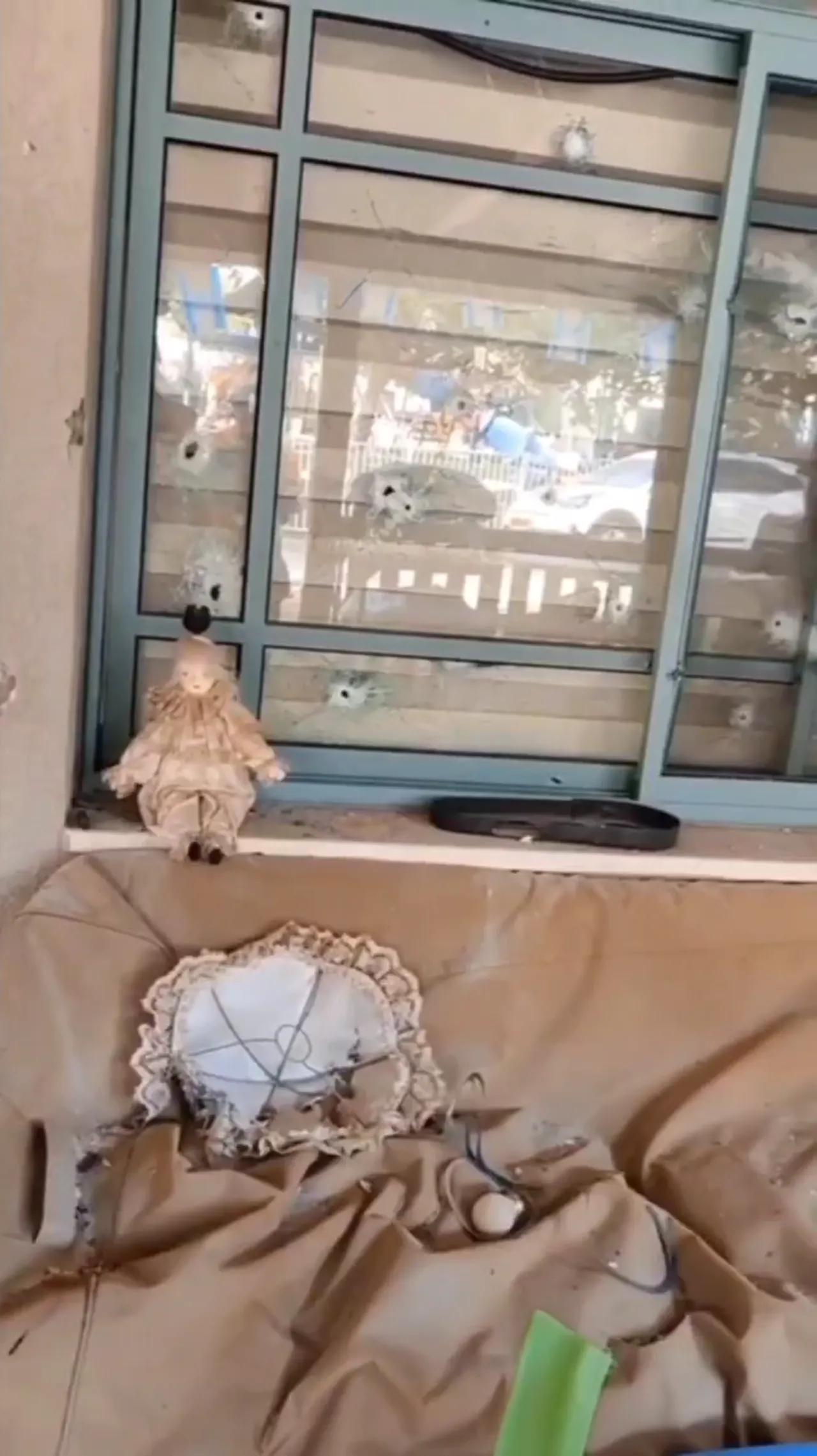 video 327@15 11 2023 17 00 44